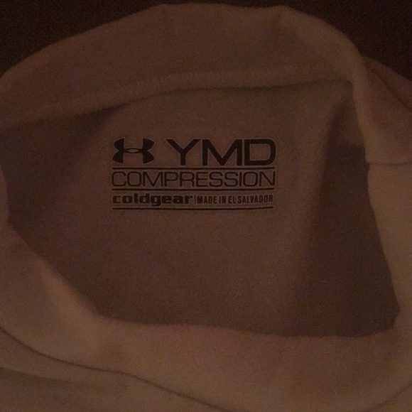 Youth under armour compression cold gear shirt - Picture 3 of 3